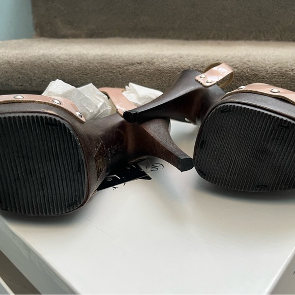 Versace 1969 Doralice Platform Sandals - Picture 8 of 14